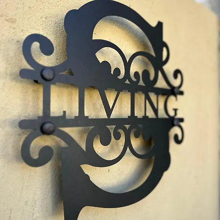 Skyrian Living Daire Neos Panteleimonas